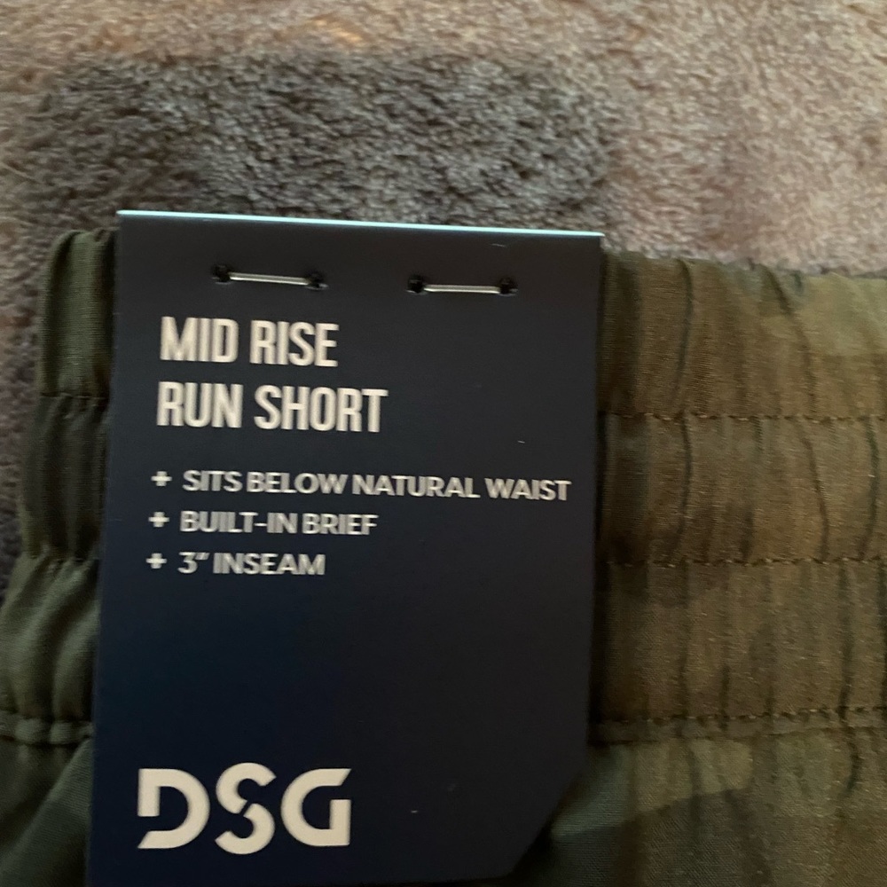 DSG Mid Rise Run Short - Picture 4 of 4